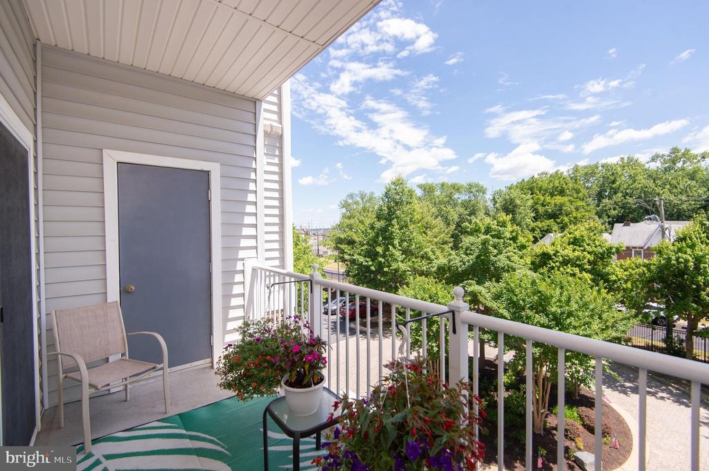 Image 11 of property listing at 700 CATTAIL CV #212, Cambridge, MD 21613