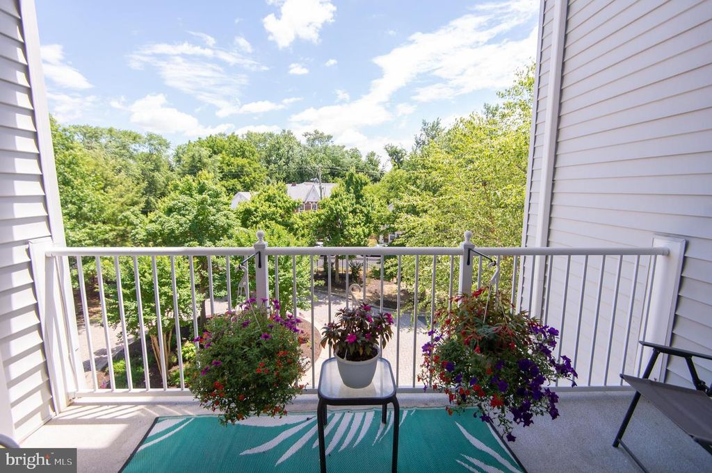 Image 12 of property listing at 700 CATTAIL CV #212, Cambridge, MD 21613