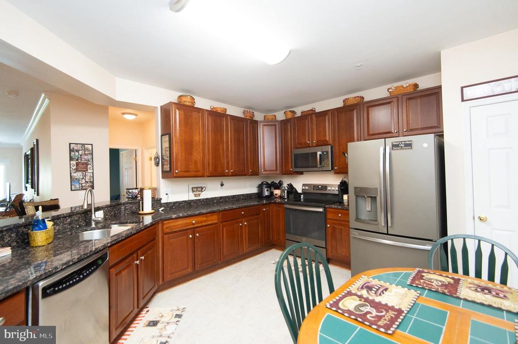 Image 15 of property listing at 700 CATTAIL CV #212, Cambridge, MD 21613