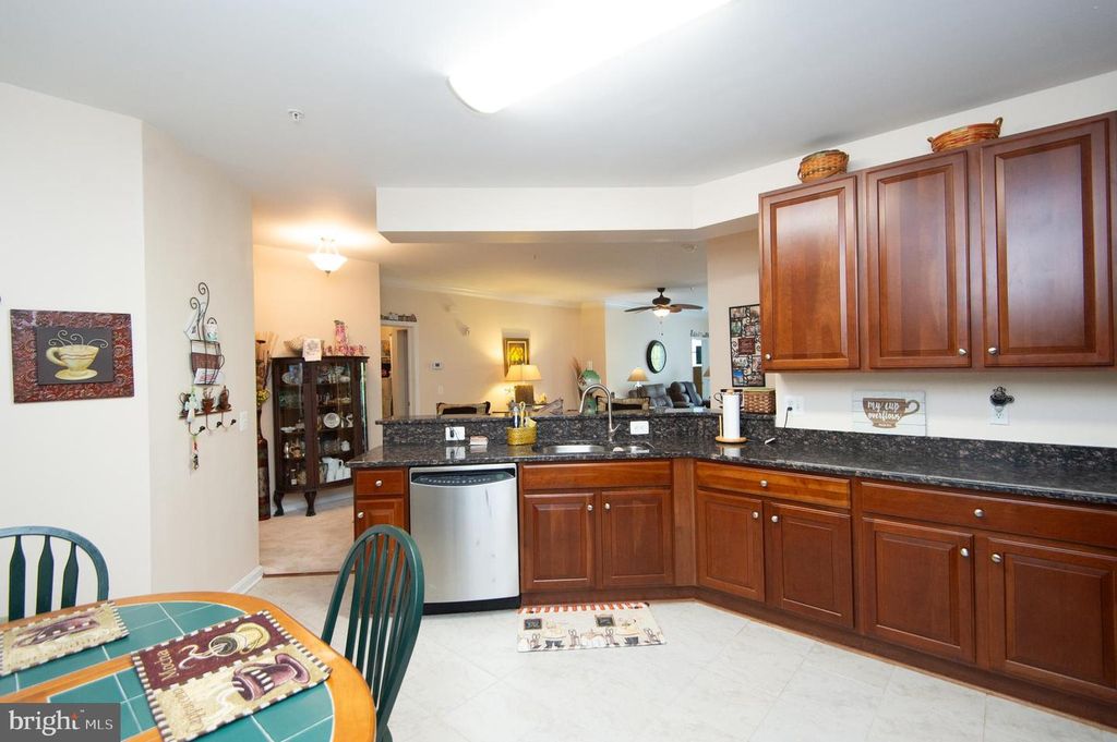 Image 17 of property listing at 700 CATTAIL CV #212, Cambridge, MD 21613