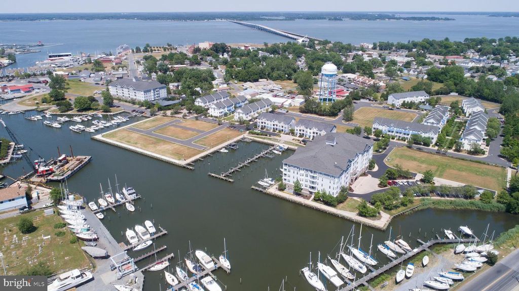 Image 32 of property listing at 700 CATTAIL CV #212, Cambridge, MD 21613
