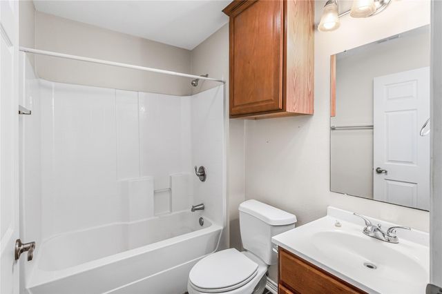 1002 Copperas BND, Caldwell, TX 77836