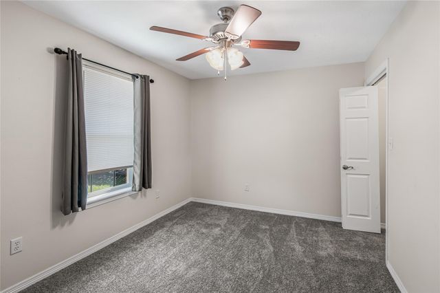 1002 Copperas BND, Caldwell, TX 77836