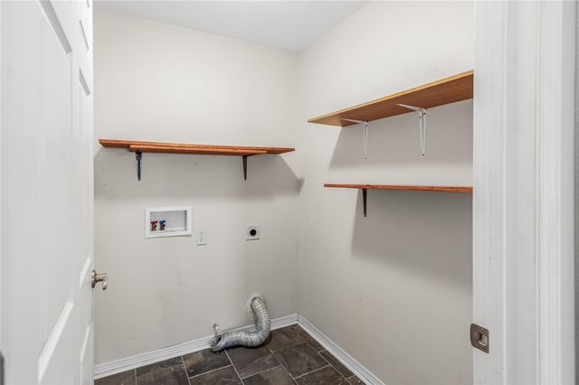 1002 Copperas BND, Caldwell, TX 77836