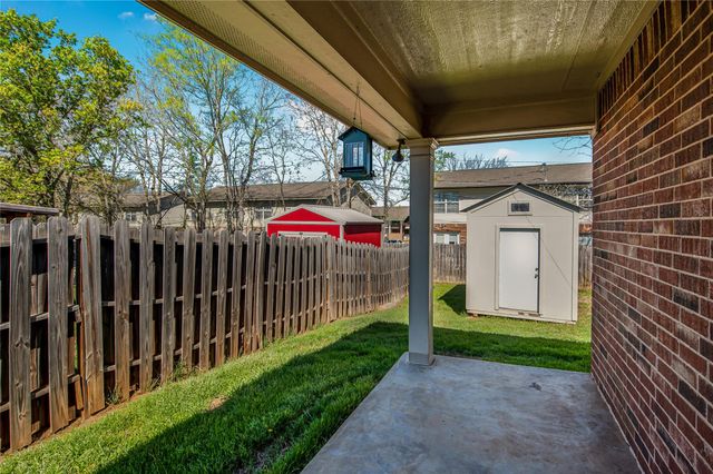 1002 Copperas BND, Caldwell, TX 77836