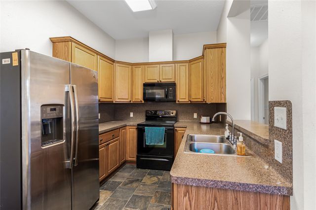 1002 Copperas BND, Caldwell, TX 77836