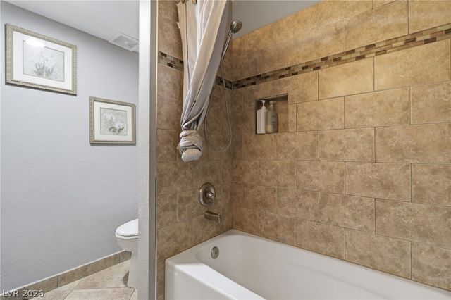 6233 West Washington Avenue, Las Vegas, NV 89107