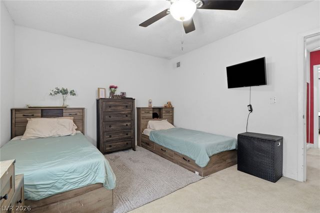 6233 West Washington Avenue, Las Vegas, NV 89107