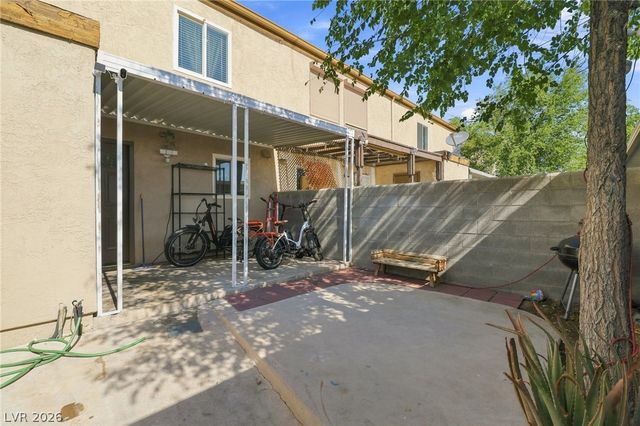 6233 West Washington Avenue, Las Vegas, NV 89107