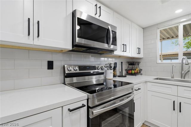 6233 West Washington Avenue, Las Vegas, NV 89107