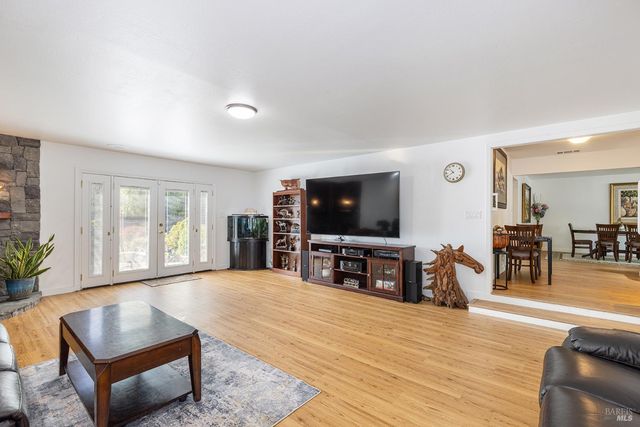 1717 Olympia Ct, Napa, CA 94558