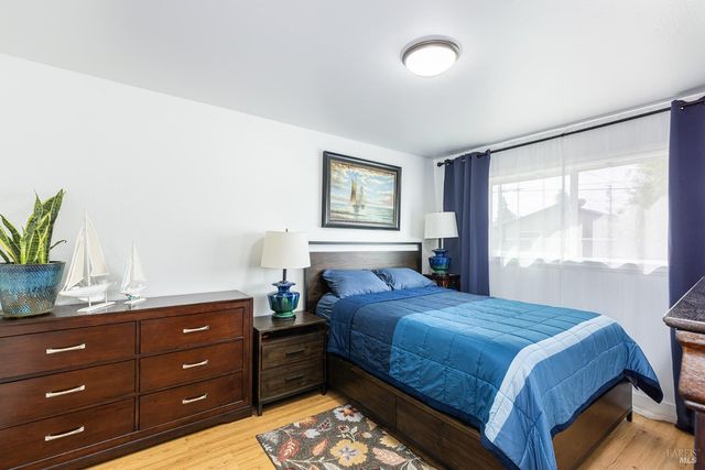 1717 Olympia Ct, Napa, CA 94558