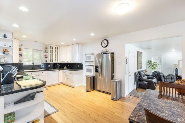 1717 Olympia Ct, Napa, CA 94558