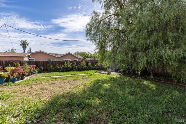 1717 Olympia Ct, Napa, CA 94558