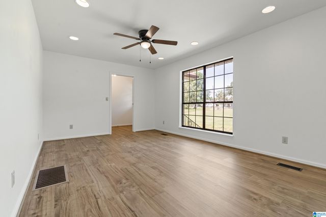 310 HIGHWAY 202, Calera, AL 35040