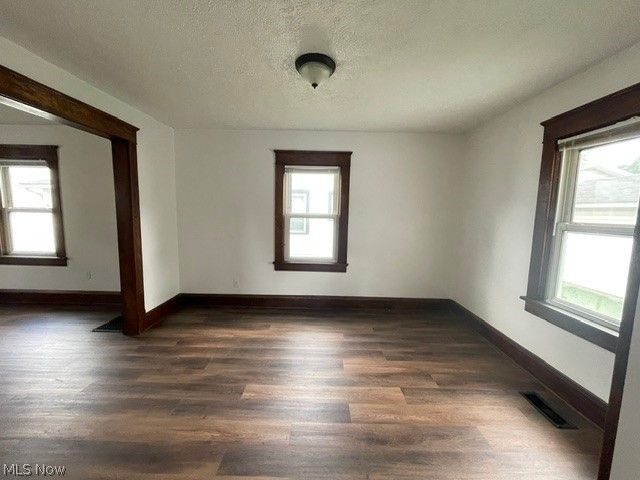 838 10th Street NE, Massillon, OH 44646