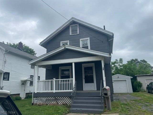 838 10th Street NE, Massillon, OH 44646