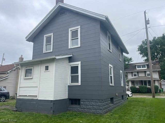 838 10th Street NE, Massillon, OH 44646