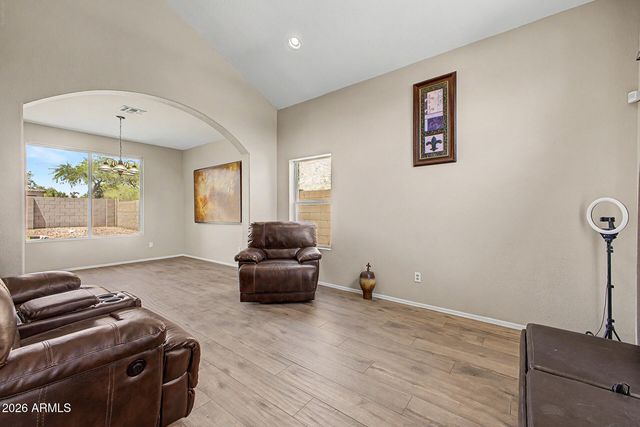 4518 E ROWEL Road, Phoenix, AZ 85050