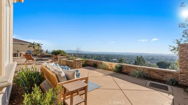 752 Valparaiso Drive, Claremont, CA 91711