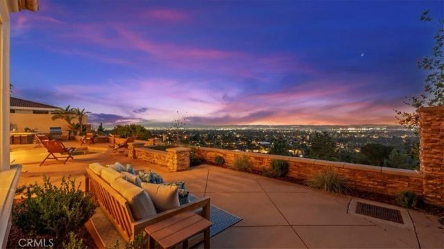 752 Valparaiso Drive, Claremont, CA 91711