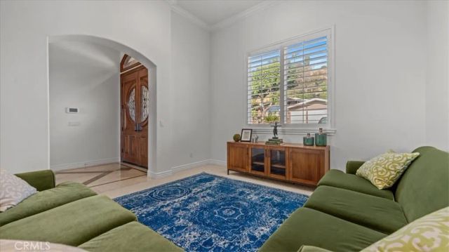 752 Valparaiso Drive, Claremont, CA 91711