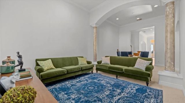 752 Valparaiso Drive, Claremont, CA 91711