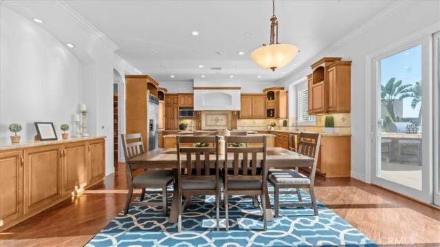 752 Valparaiso Drive, Claremont, CA 91711