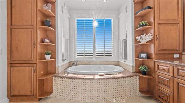 752 Valparaiso Drive, Claremont, CA 91711