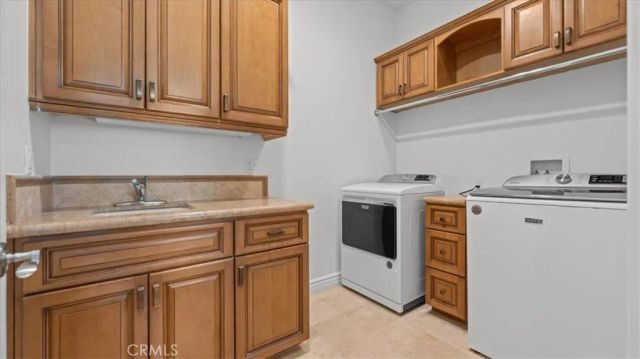 752 Valparaiso Drive, Claremont, CA 91711