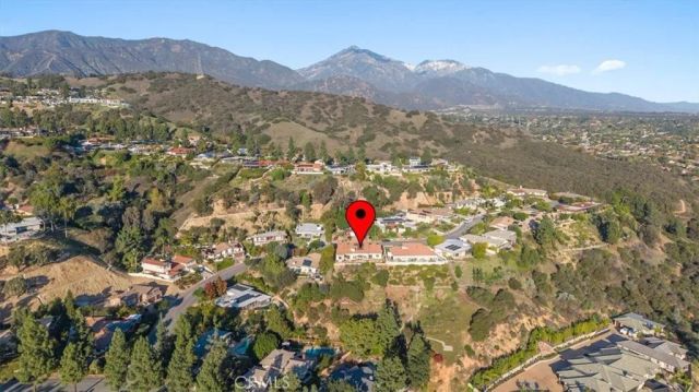 752 Valparaiso Drive, Claremont, CA 91711