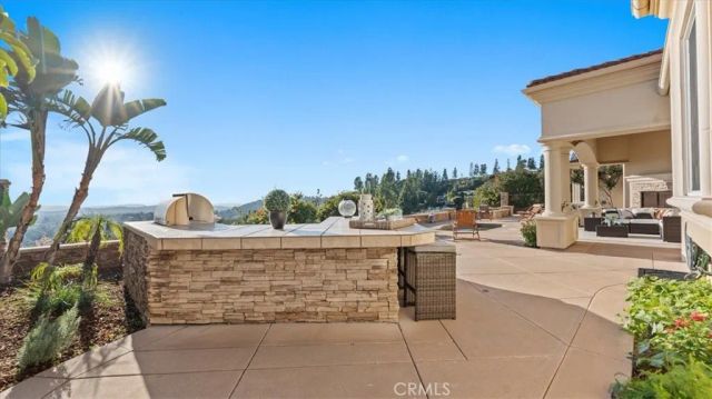 752 Valparaiso Drive, Claremont, CA 91711