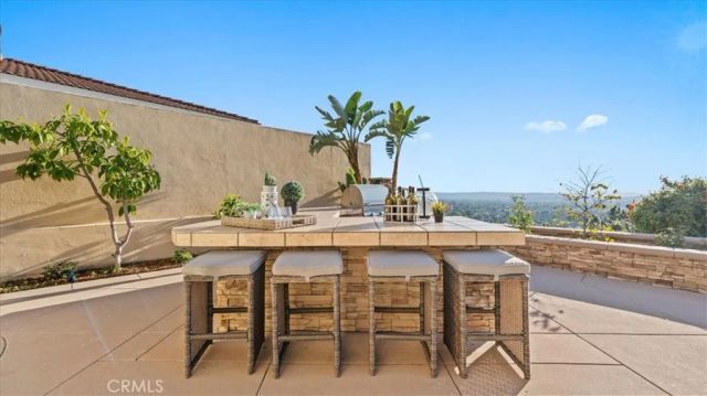 752 Valparaiso Drive, Claremont, CA 91711