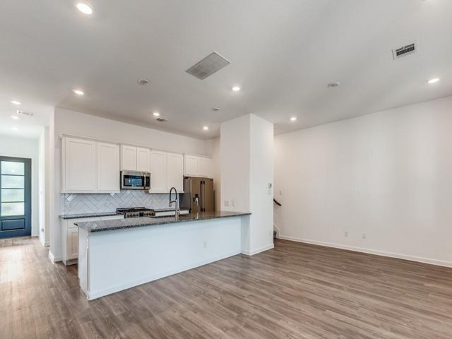 4727 Glen Isle Drive, Houston, TX 77009