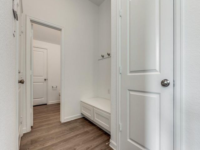 4727 Glen Isle Drive, Houston, TX 77009