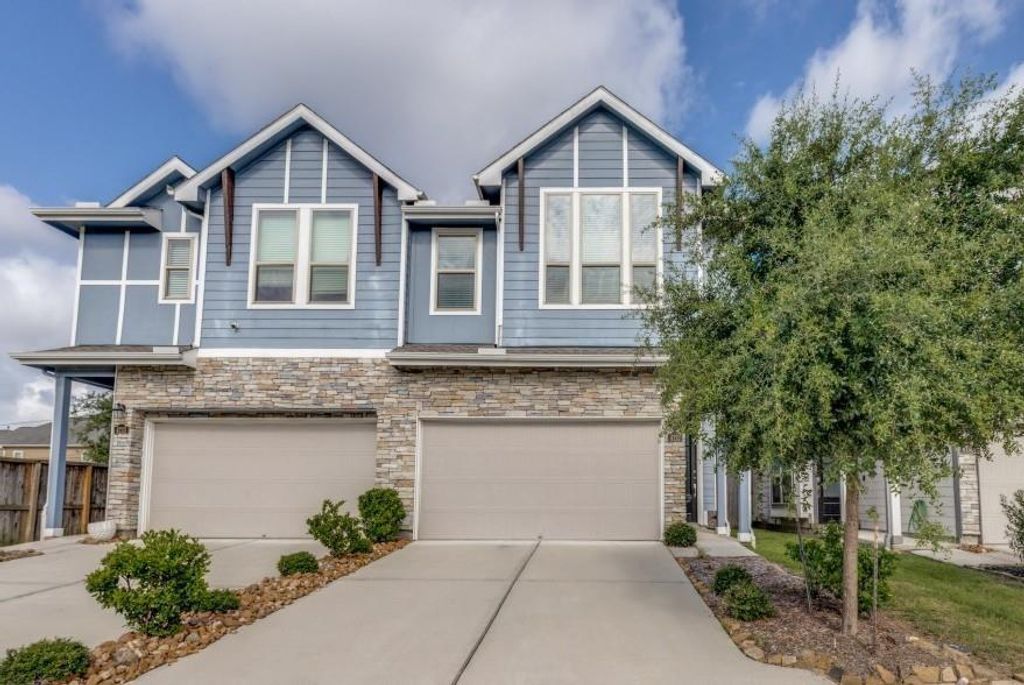 4727 Glen Isle Drive, Houston, TX 77009