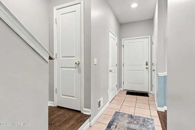 10 Rivka Lane, Lakewood, NJ 08701