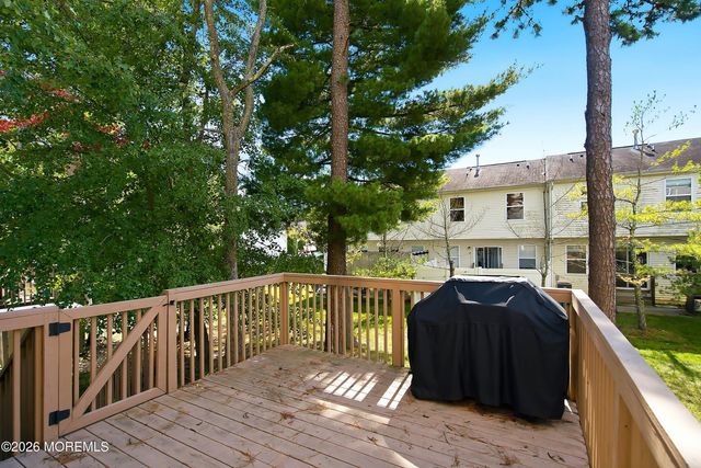 10 Rivka Lane, Lakewood, NJ 08701
