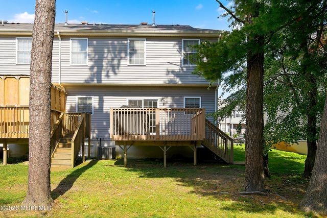 10 Rivka Lane, Lakewood, NJ 08701
