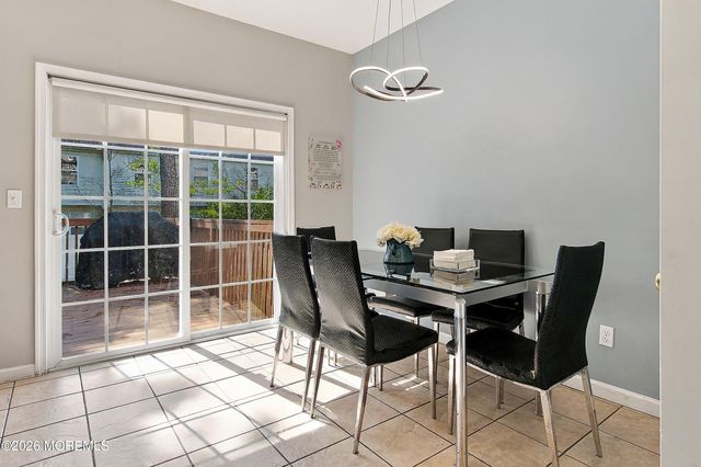 10 Rivka Lane, Lakewood, NJ 08701