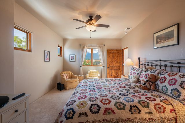 1 Dream Catcher Trail, Placitas, NM 87043
