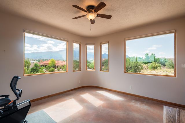 1 Dream Catcher Trail, Placitas, NM 87043