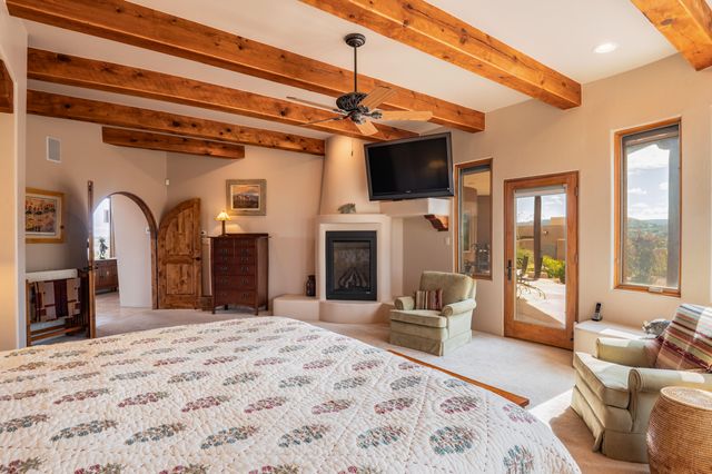 1 Dream Catcher Trail, Placitas, NM 87043