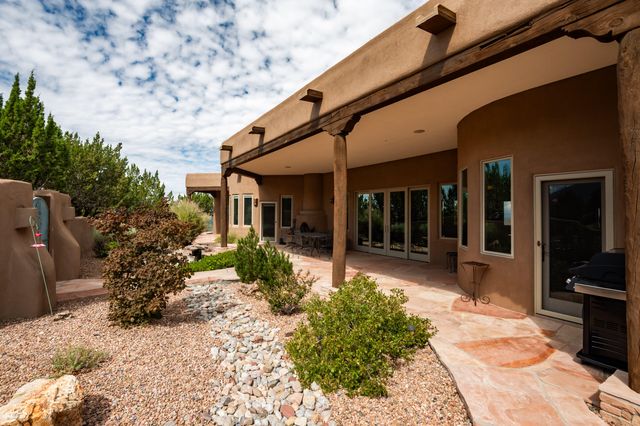 1 Dream Catcher Trail, Placitas, NM 87043