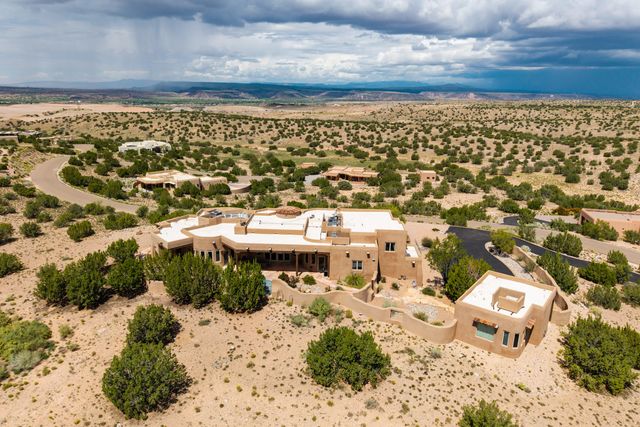 1 Dream Catcher Trail, Placitas, NM 87043