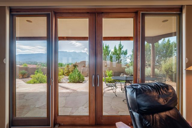 1 Dream Catcher Trail, Placitas, NM 87043