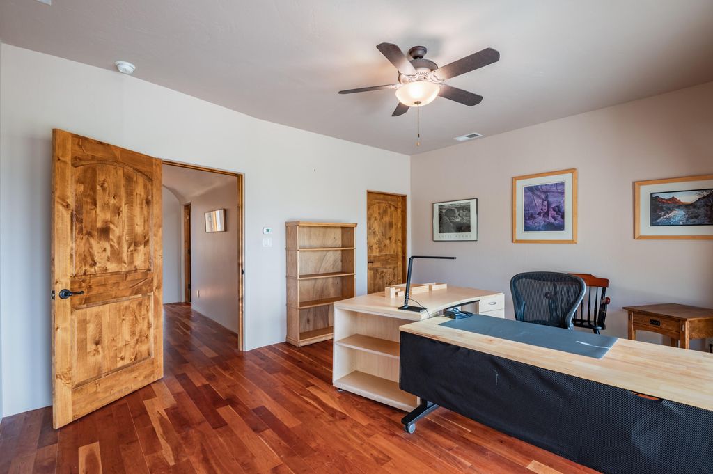 Image 30 of property listing at 1 Dream Catcher Trail, Placitas, NM 87043