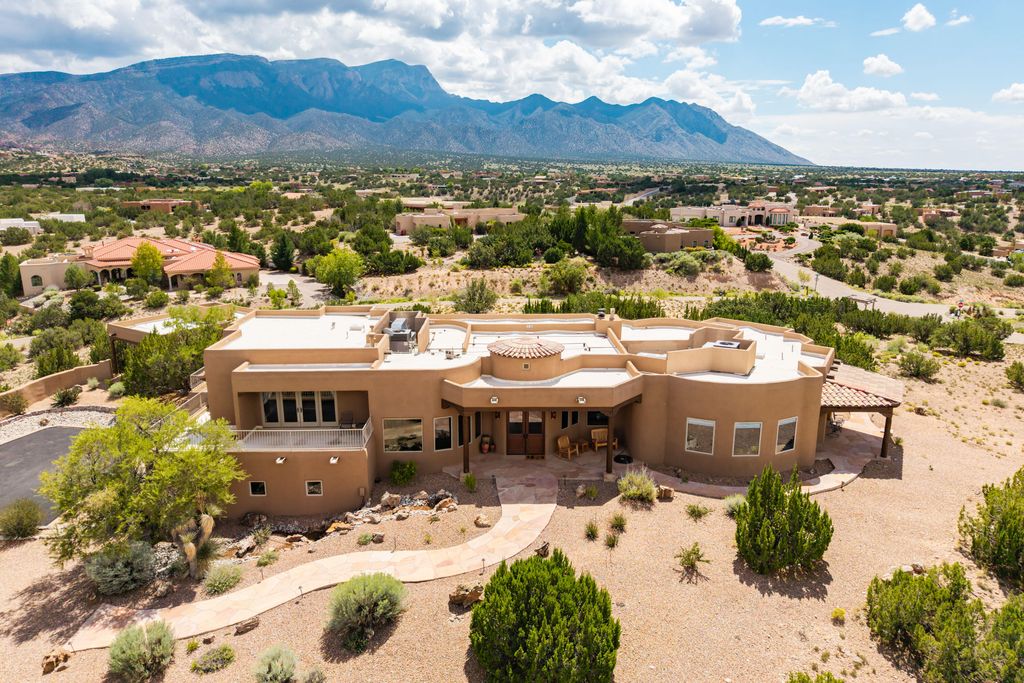 Image 51 of property listing at 1 Dream Catcher Trail, Placitas, NM 87043