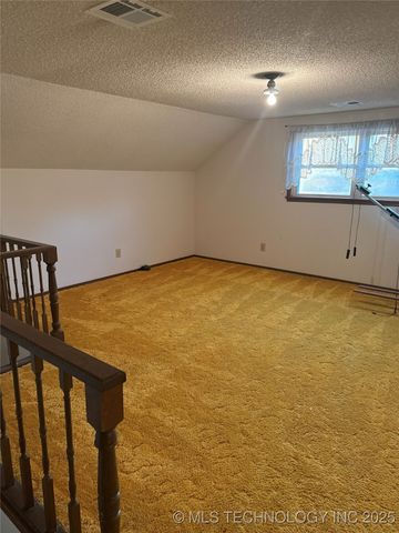 8335 S 36th West Avenue, Tulsa, OK 74132