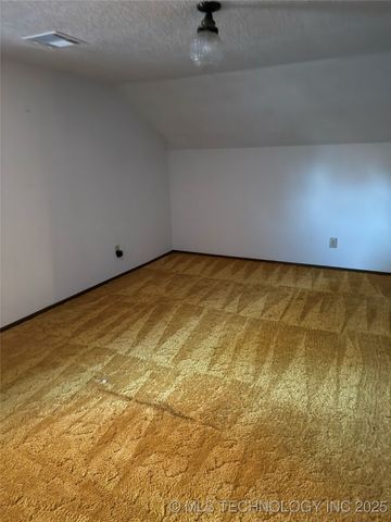 8335 S 36th West Avenue, Tulsa, OK 74132